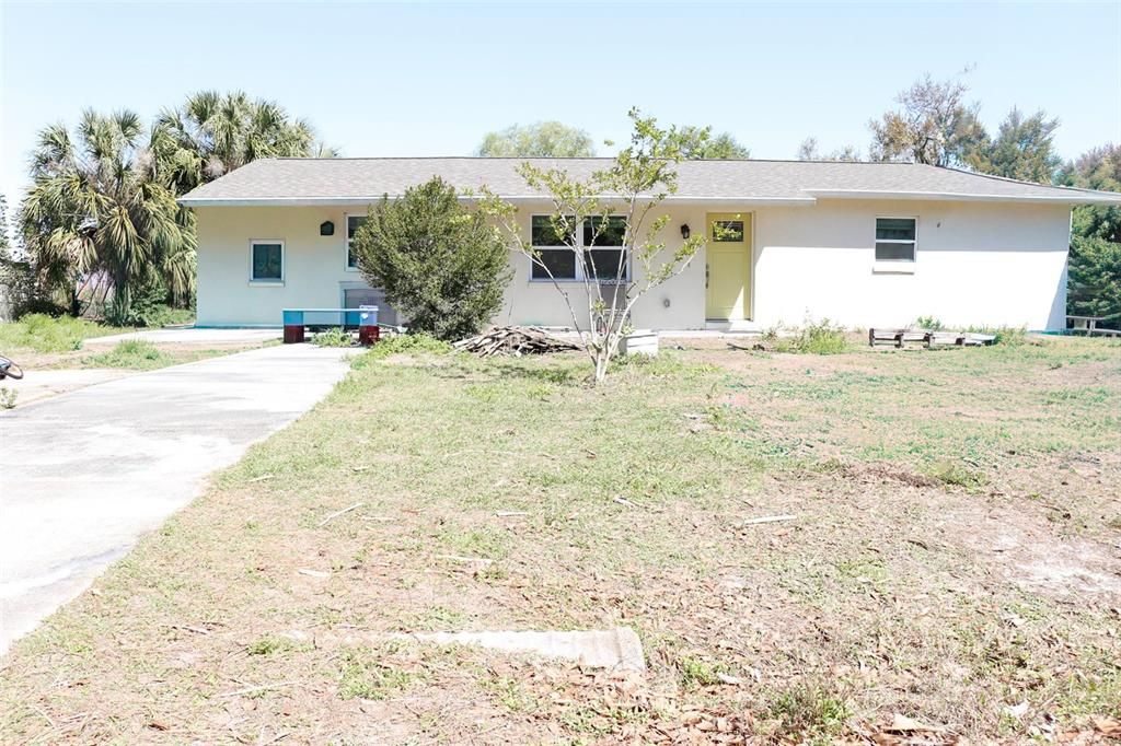 Active With Contract: $208,900 (3 beds, 1 baths, 1248 Square Feet)