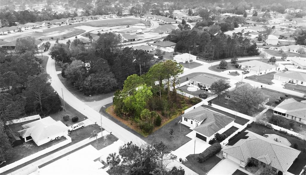 Activo con contrato: $76,000 (0.27 acres)