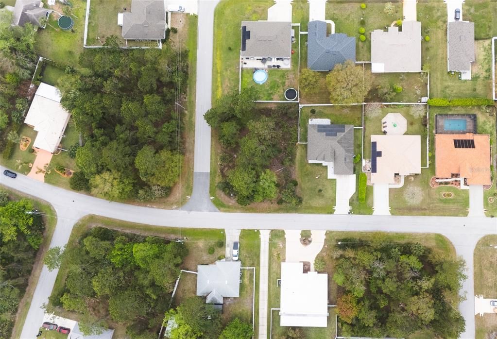 Activo con contrato: $76,000 (0.27 acres)