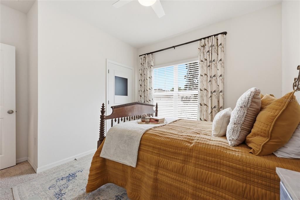 На продажу: $385,000 (4 спален, 2 ванн, 1785 Квадратных фут)