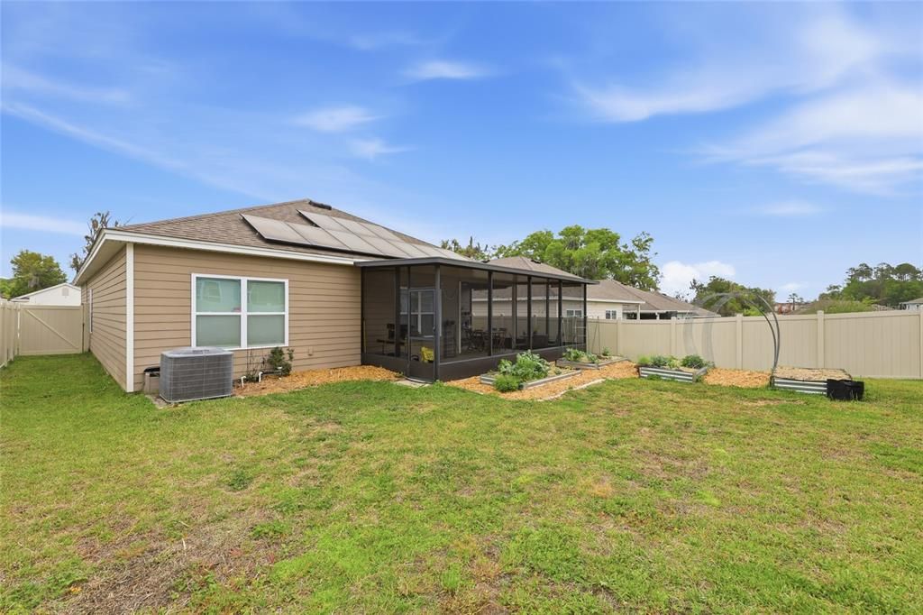 На продажу: $385,000 (4 спален, 2 ванн, 1785 Квадратных фут)