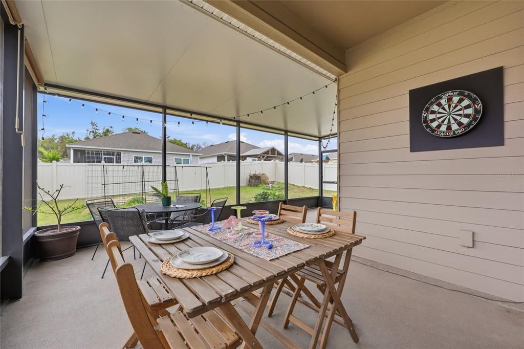 На продажу: $385,000 (4 спален, 2 ванн, 1785 Квадратных фут)