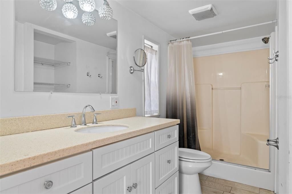 For Sale: $211,000 (3 beds, 2 baths, 1152 Square Feet)