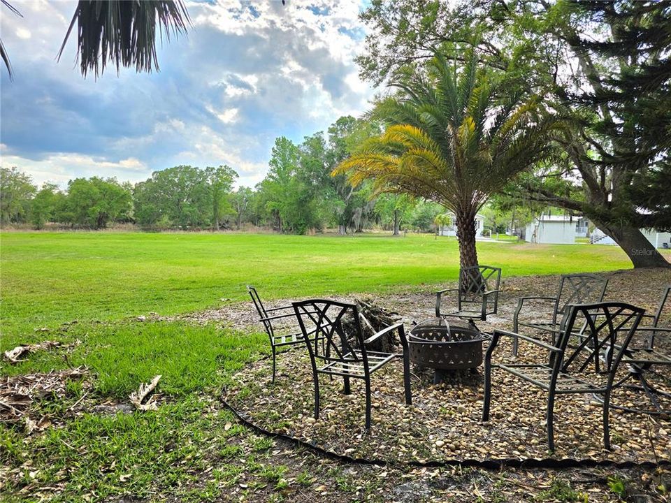 На продажу: $162,000 (0.06 acres)