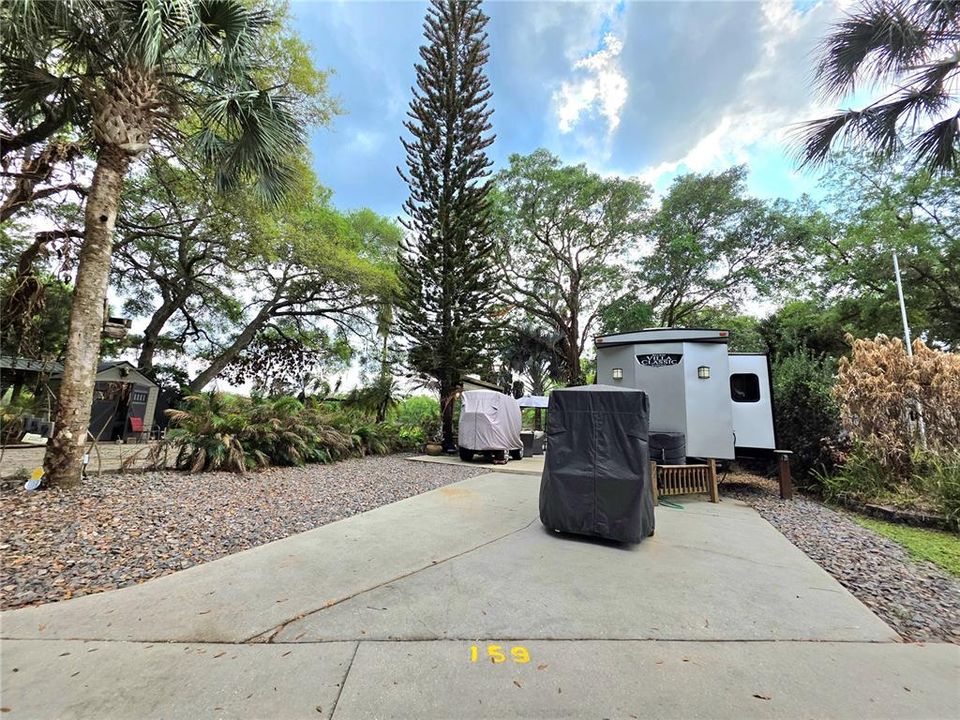 На продажу: $162,000 (0.06 acres)