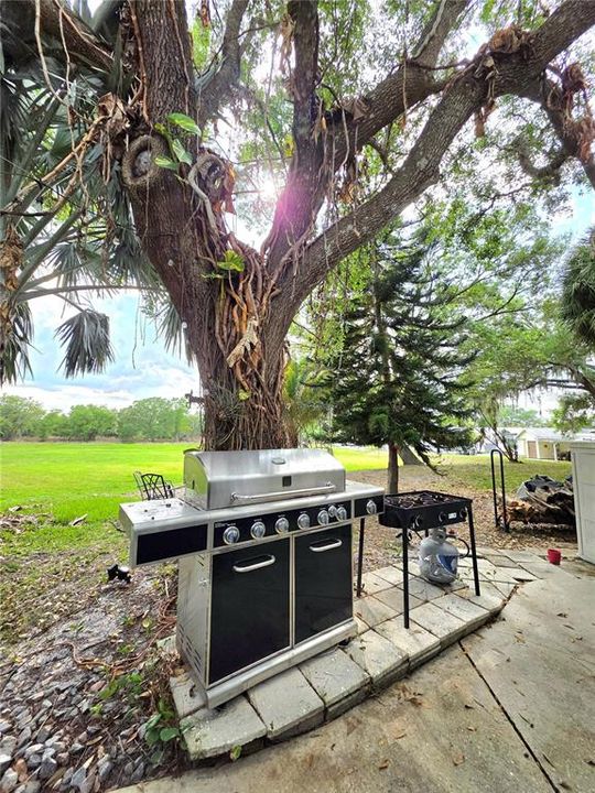 На продажу: $162,000 (0.06 acres)