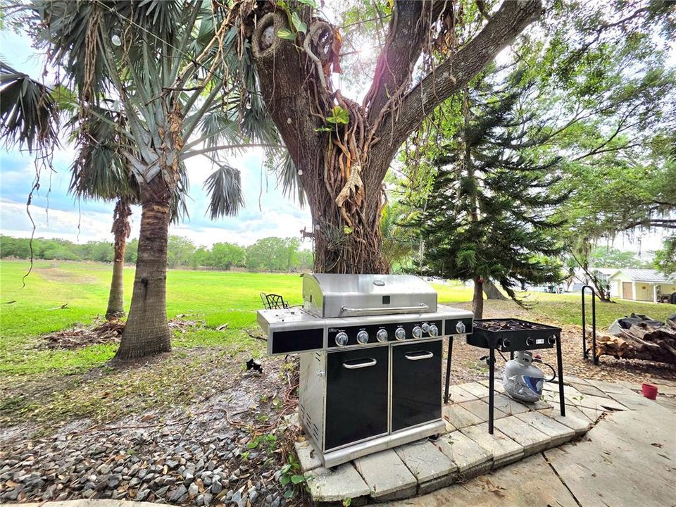 На продажу: $162,000 (0.06 acres)