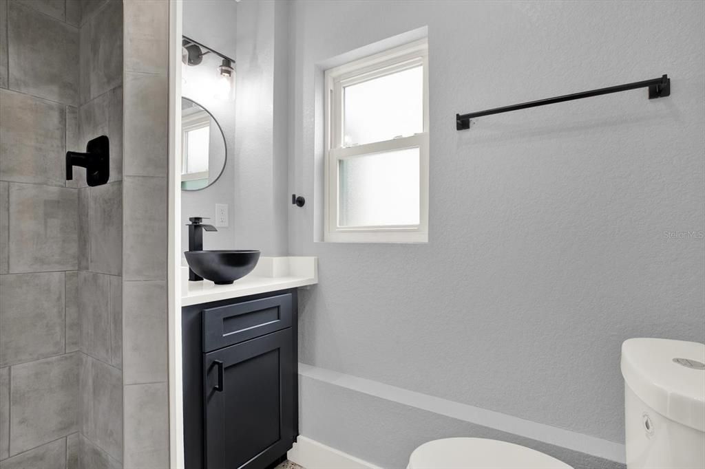 For Sale: $749,000 (3 beds, 3 baths, 2300 Square Feet)
