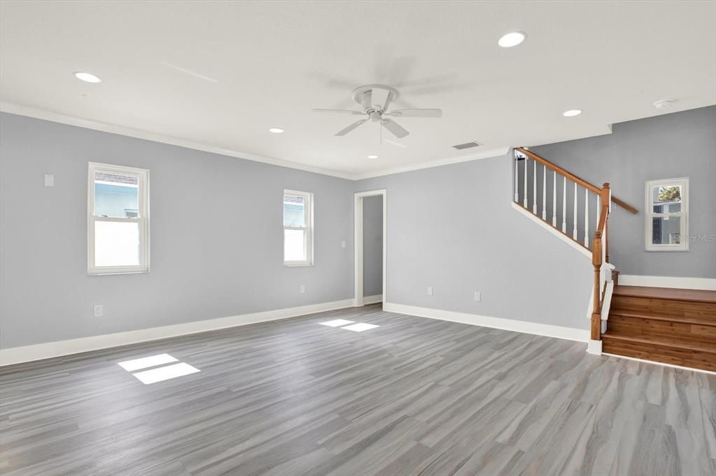 For Sale: $749,000 (3 beds, 3 baths, 2300 Square Feet)