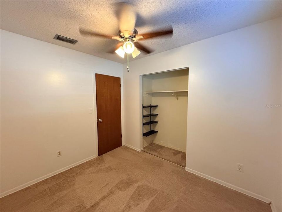 Activo con contrato: $253,000 (3 camas, 2 baños, 1440 Pies cuadrados)