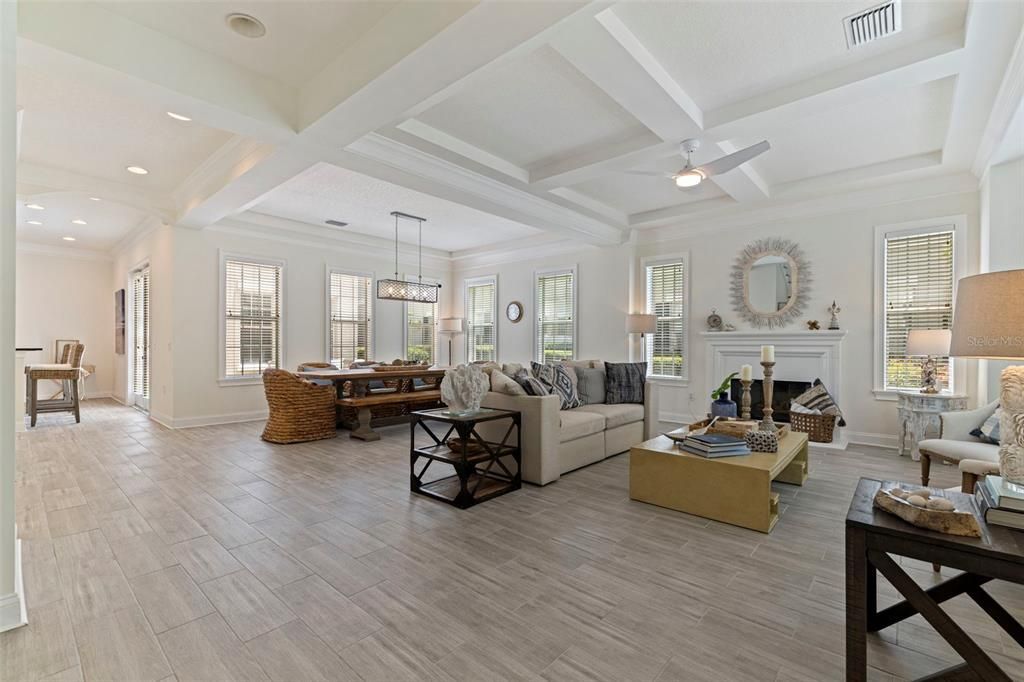 На продажу: $890,000 (4 спален, 3 ванн, 3660 Квадратных фут)