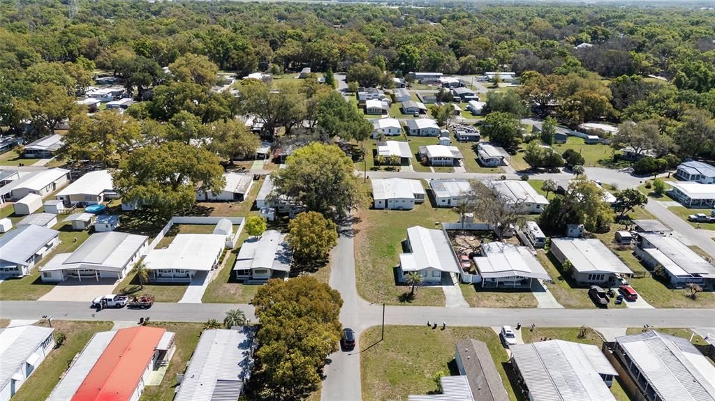 На продажу: $114,900 (2 спален, 2 ванн, 720 Квадратных фут)