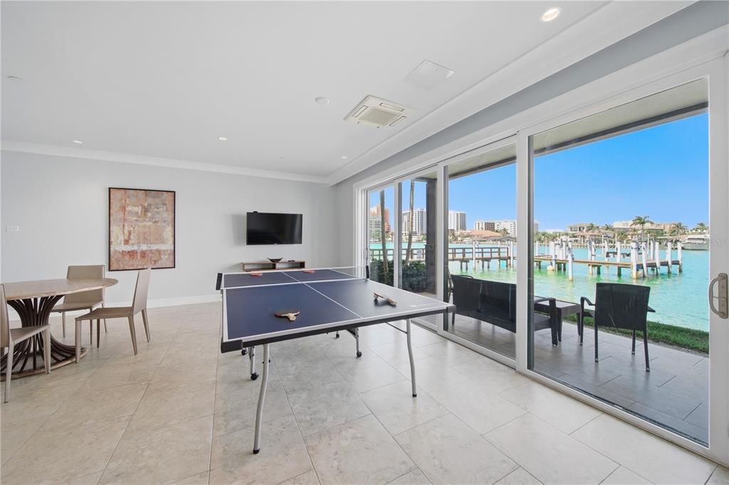 For Sale: $1,660,000 (3 beds, 2 baths, 2551 Square Feet)