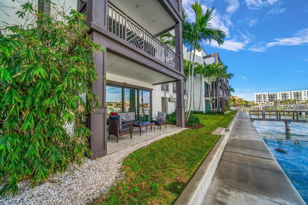 For Sale: $1,660,000 (3 beds, 2 baths, 2551 Square Feet)