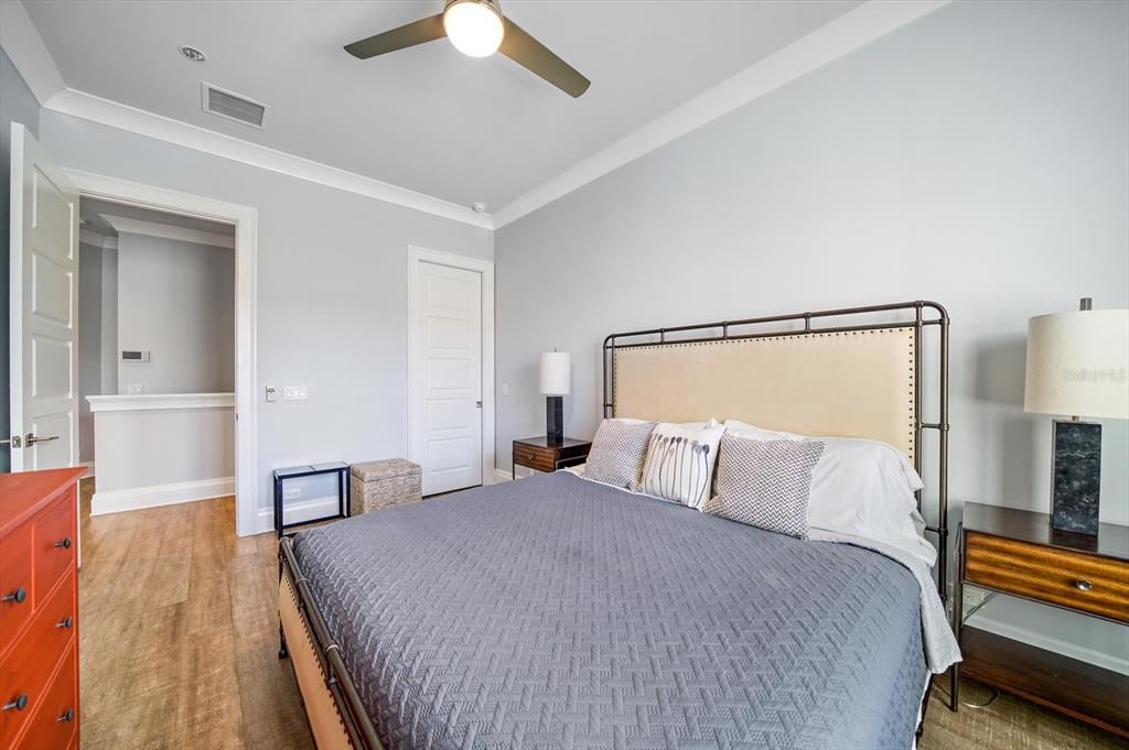 For Sale: $1,660,000 (3 beds, 2 baths, 2551 Square Feet)