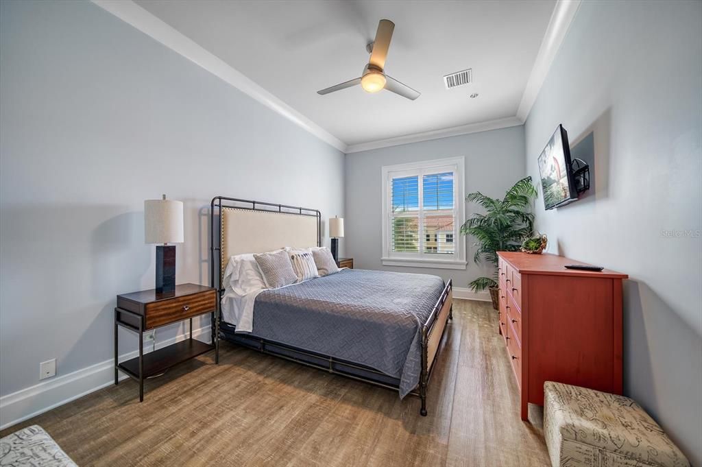 For Sale: $1,660,000 (3 beds, 2 baths, 2551 Square Feet)