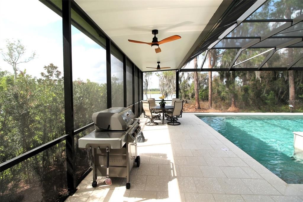 Activo con contrato: $1,299,500 (5 camas, 3 baños, 3911 Pies cuadrados)
