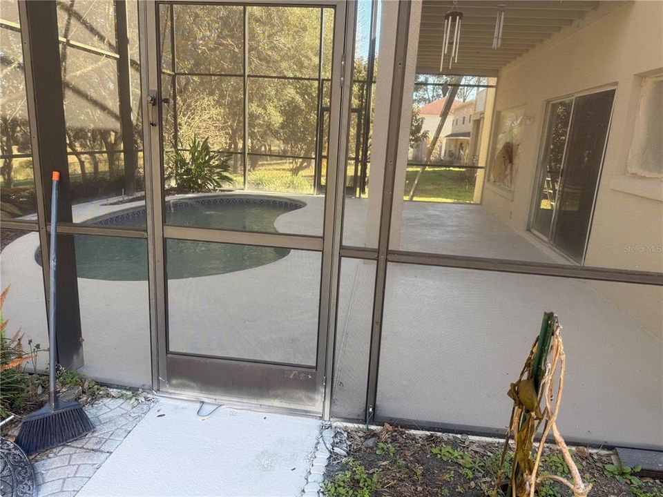 En Venta: $565,000 (4 camas, 3 baños, 2441 Pies cuadrados)