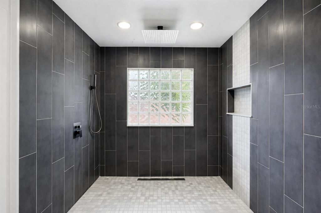 For Sale: $976,785 (5 beds, 4 baths, 2978 Square Feet)