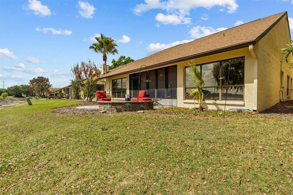 For Sale: $215,000 (3 beds, 3 baths, 1819 Square Feet)