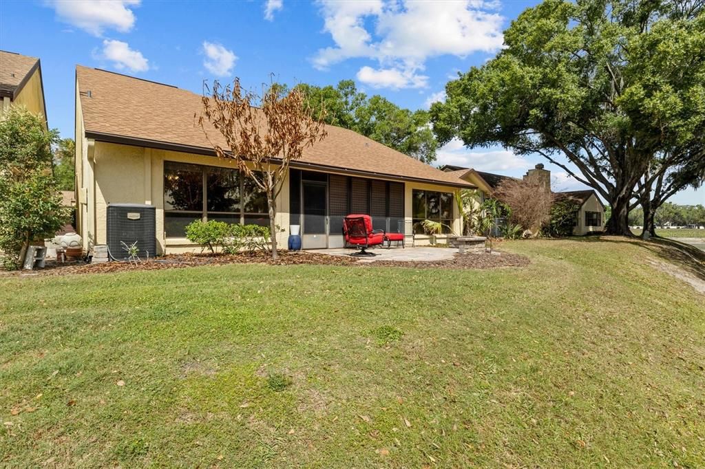 For Sale: $215,000 (3 beds, 3 baths, 1819 Square Feet)