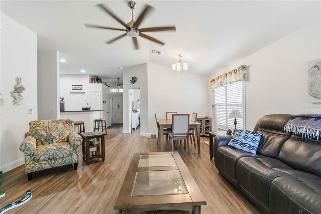 Active With Contract: $339,000 (4 beds, 2 baths, 1620 Square Feet)