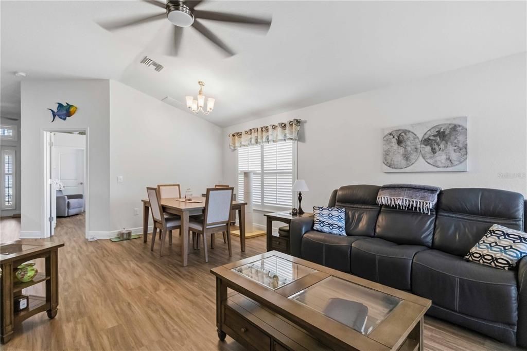 Active With Contract: $339,000 (4 beds, 2 baths, 1620 Square Feet)