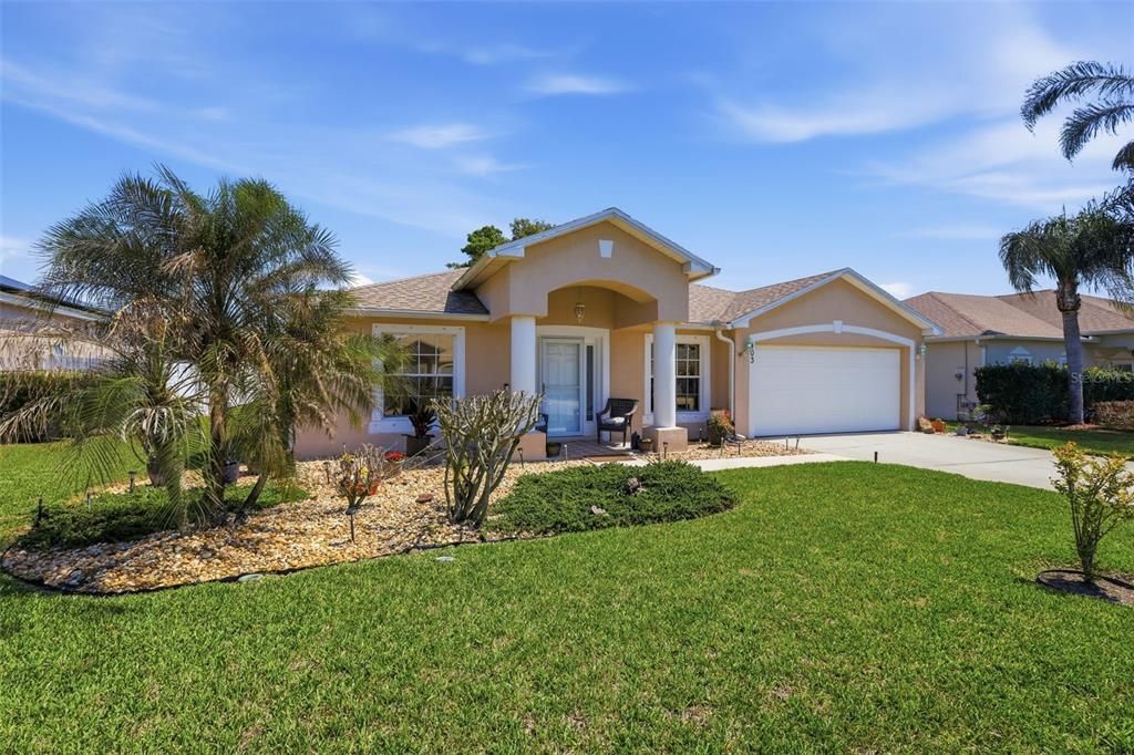Activo con contrato: $335,900 (3 camas, 2 baños, 1655 Pies cuadrados)