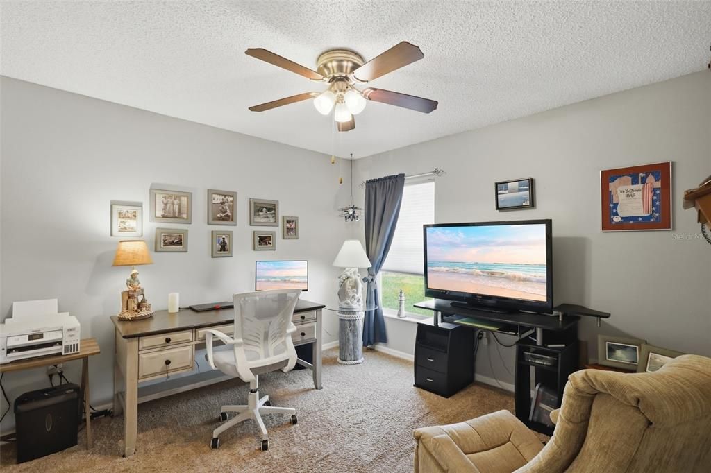 Activo con contrato: $335,900 (3 camas, 2 baños, 1655 Pies cuadrados)