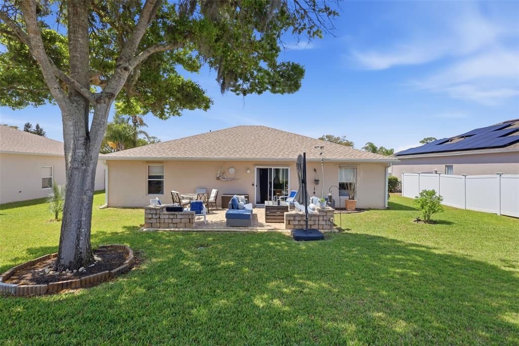 Activo con contrato: $335,900 (3 camas, 2 baños, 1655 Pies cuadrados)