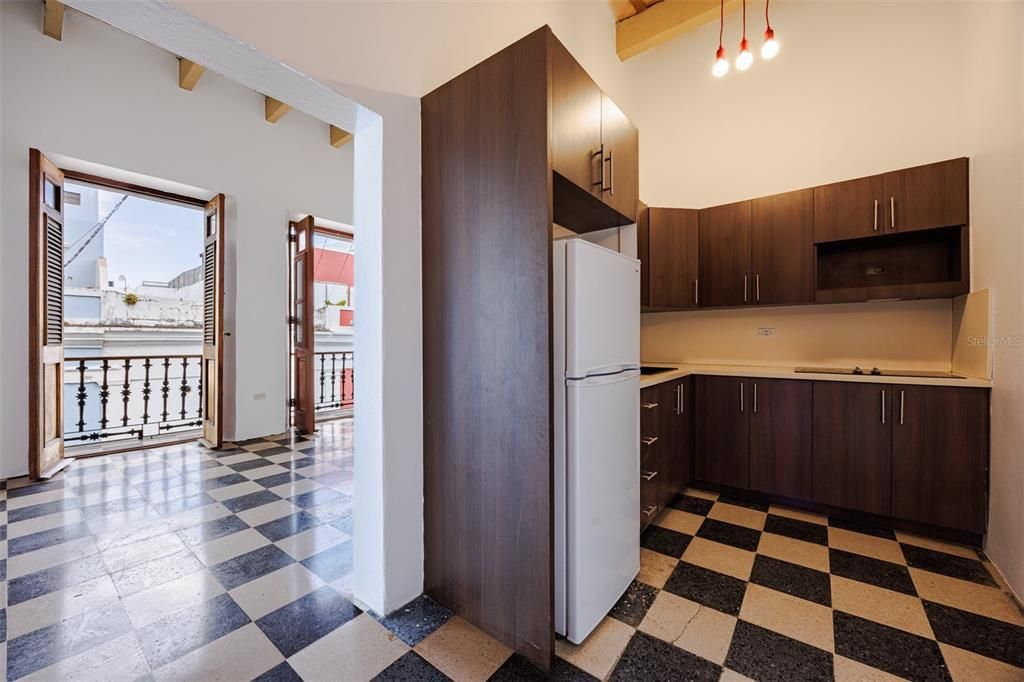 На продажу: $490,000 (1 спален, 1 ванн, 736 Квадратных фут)