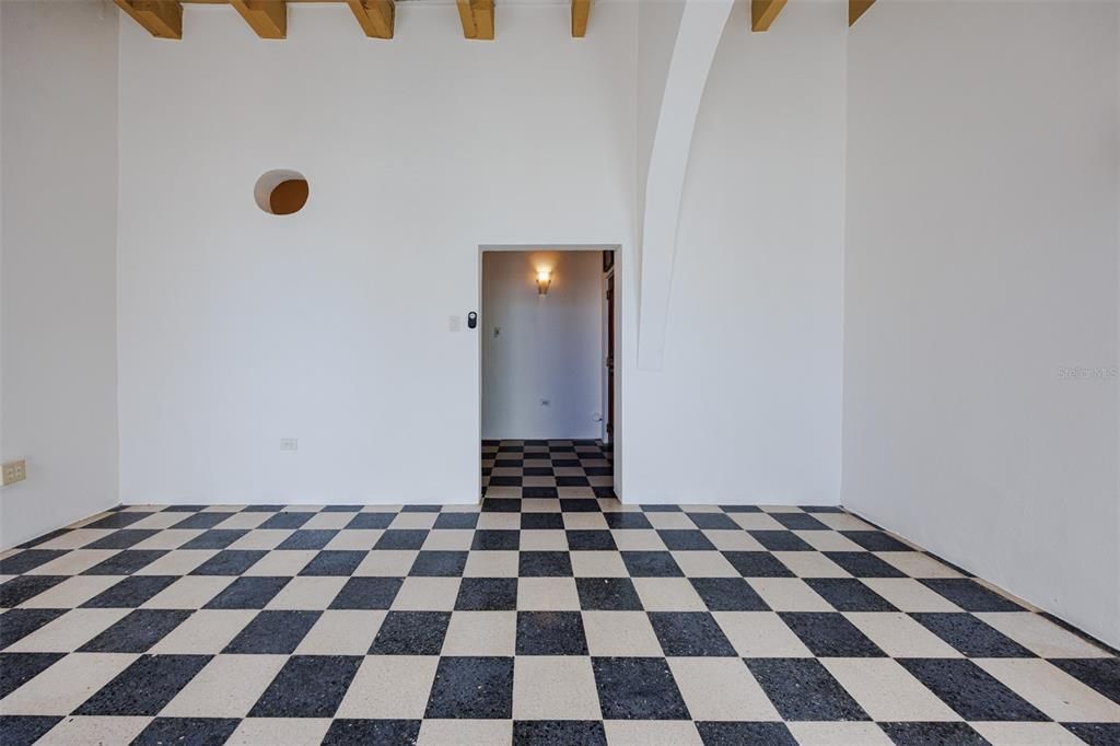 На продажу: $490,000 (1 спален, 1 ванн, 736 Квадратных фут)