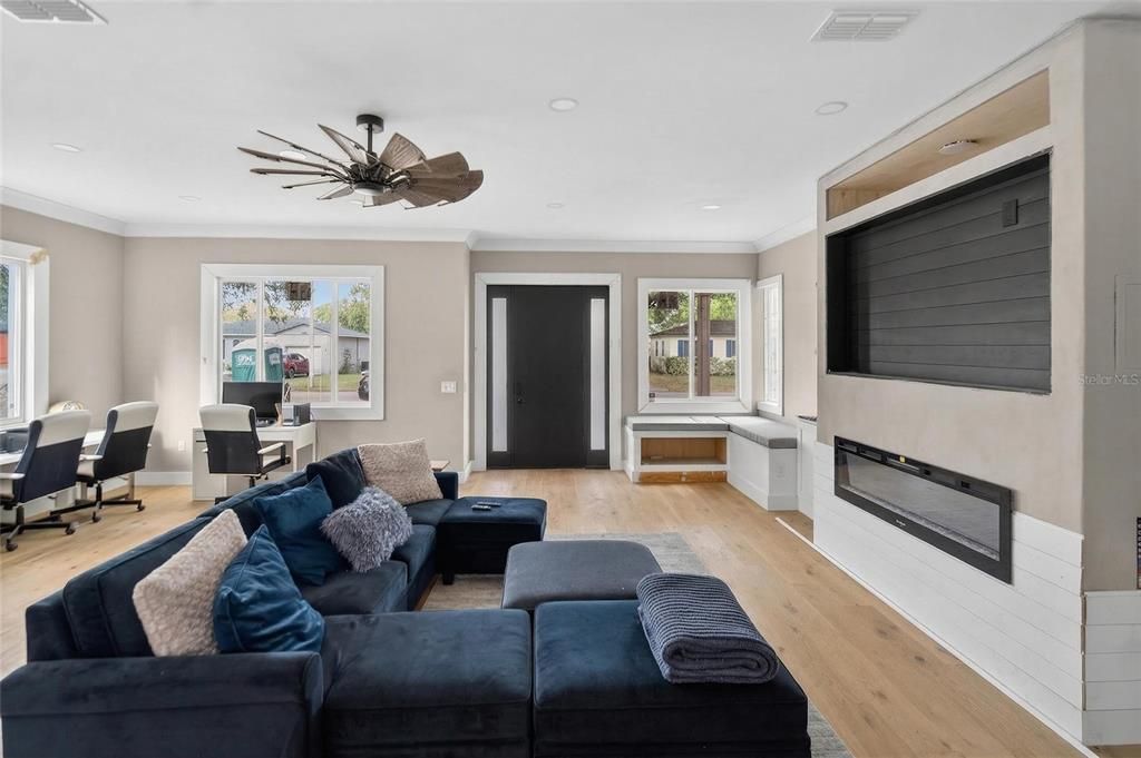 For Sale: $1,375,000 (5 beds, 4 baths, 3260 Square Feet)