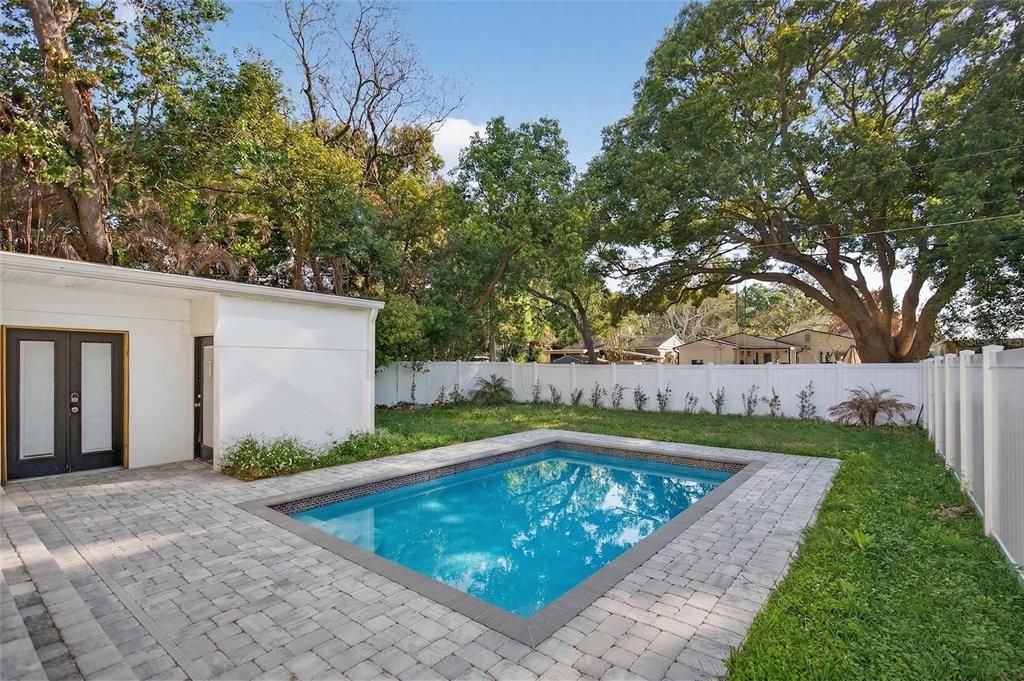 For Sale: $1,375,000 (5 beds, 4 baths, 3260 Square Feet)