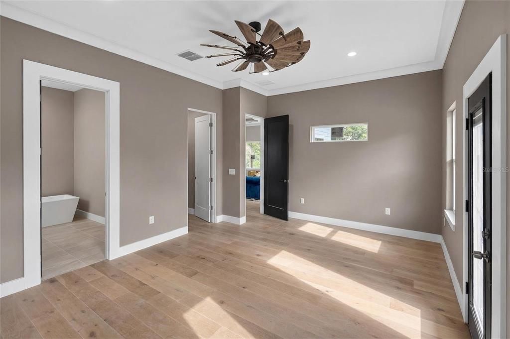 For Sale: $1,375,000 (5 beds, 4 baths, 3260 Square Feet)