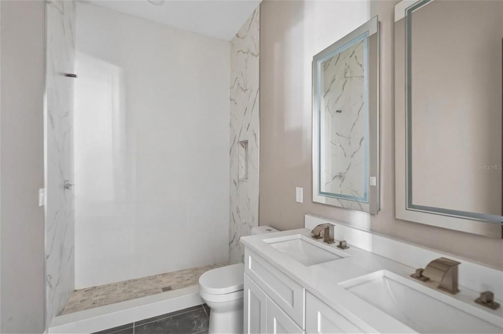For Sale: $1,375,000 (5 beds, 4 baths, 3260 Square Feet)