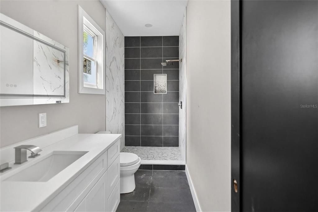 For Sale: $1,375,000 (5 beds, 4 baths, 3260 Square Feet)