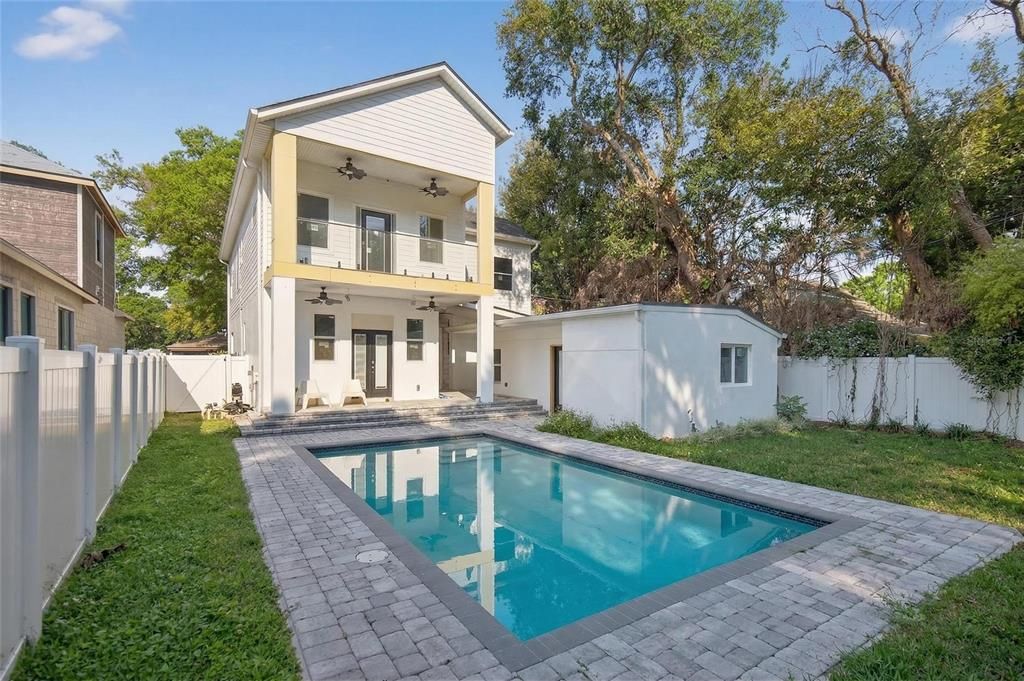 For Sale: $1,375,000 (5 beds, 4 baths, 3260 Square Feet)