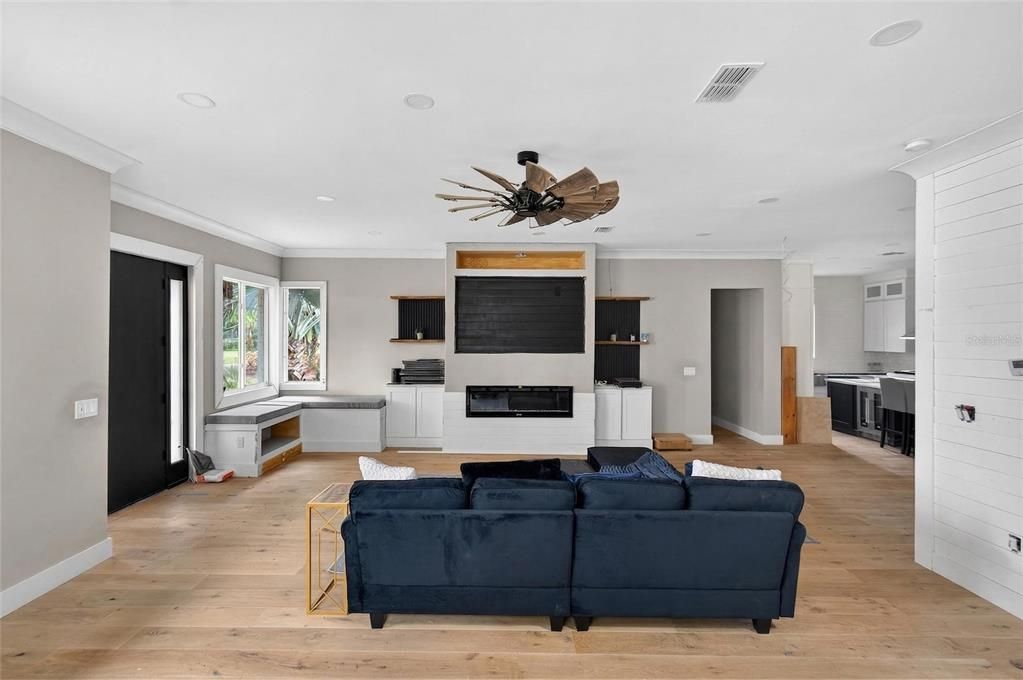 For Sale: $1,375,000 (5 beds, 4 baths, 3260 Square Feet)