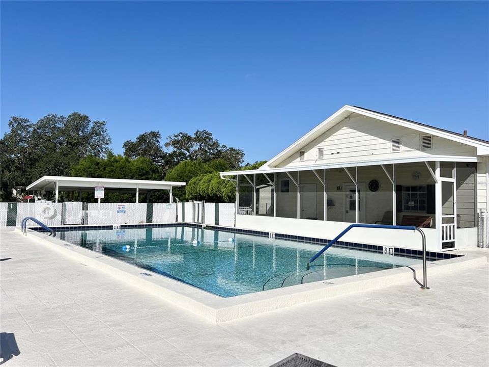 Active With Contract: $125,000 (2 beds, 2 baths, 936 Square Feet)