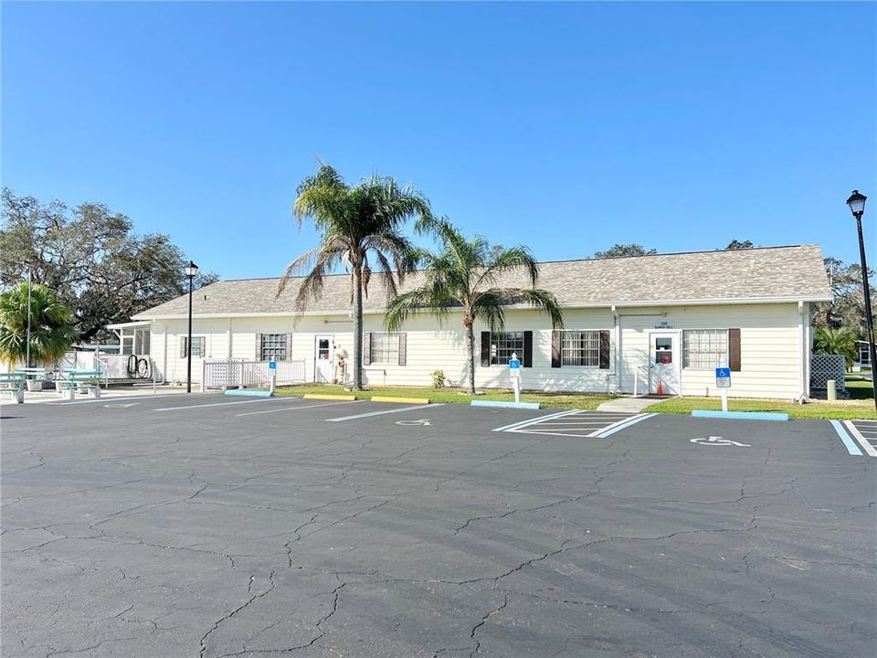 Active With Contract: $125,000 (2 beds, 2 baths, 936 Square Feet)
