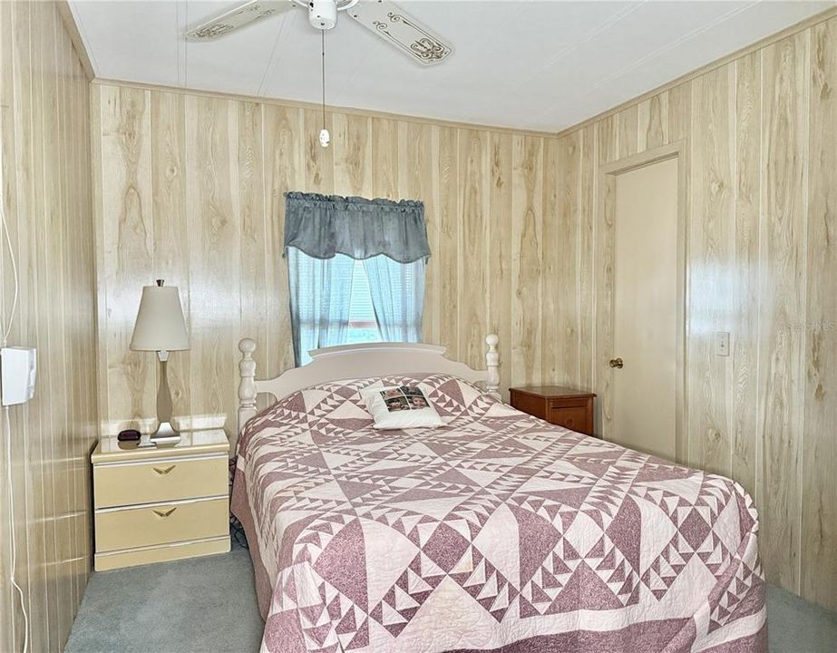 Active With Contract: $125,000 (2 beds, 2 baths, 936 Square Feet)
