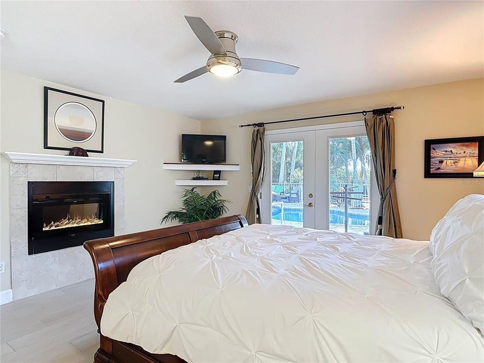 For Sale: $1,489,000 (3 beds, 2 baths, 2376 Square Feet)