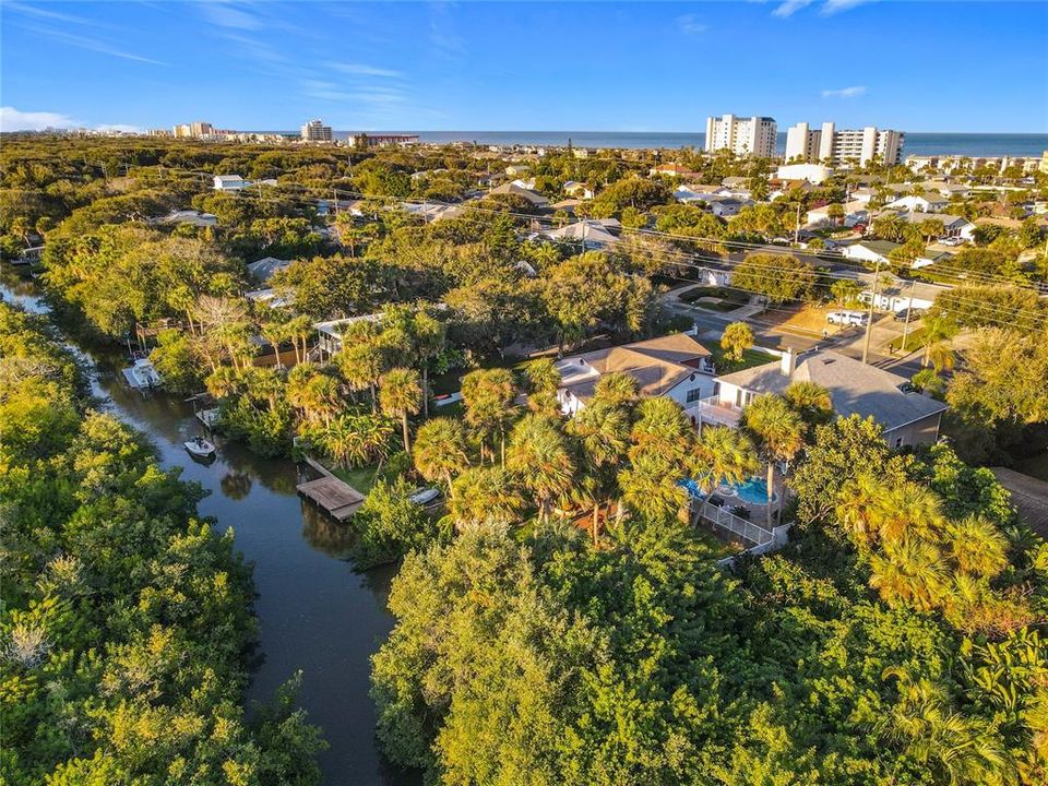 For Sale: $1,489,000 (3 beds, 2 baths, 2376 Square Feet)