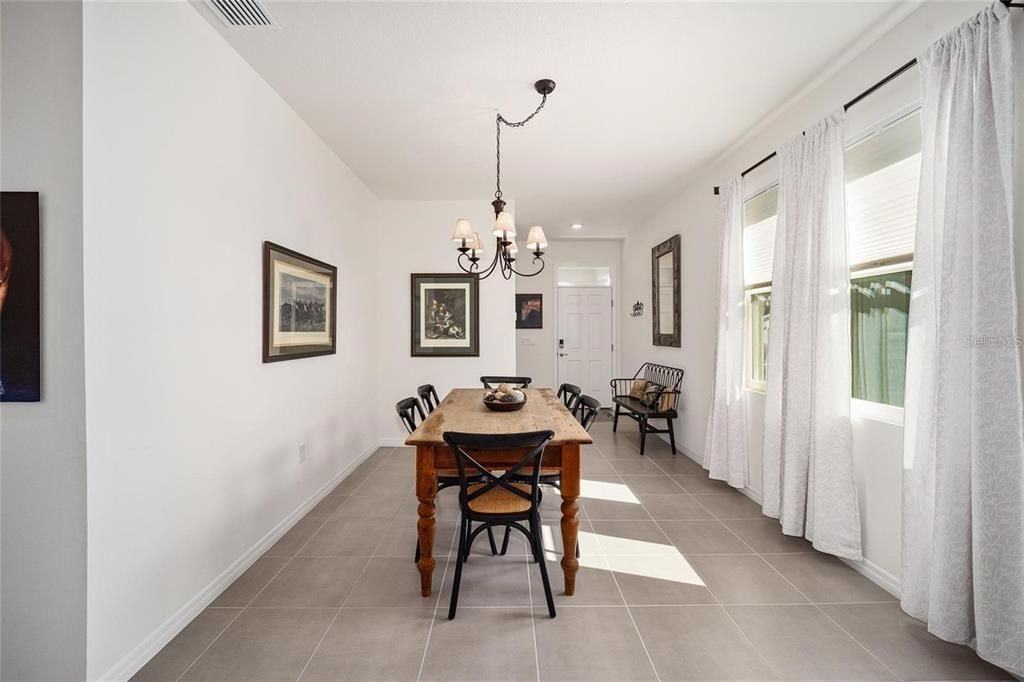 В аренду: $2,450 (3 спален, 2 ванн, 1505 Квадратных фут)