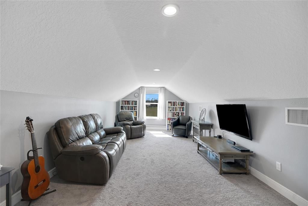 Active With Contract: $925,000 (3 beds, 2 baths, 2744 Square Feet)