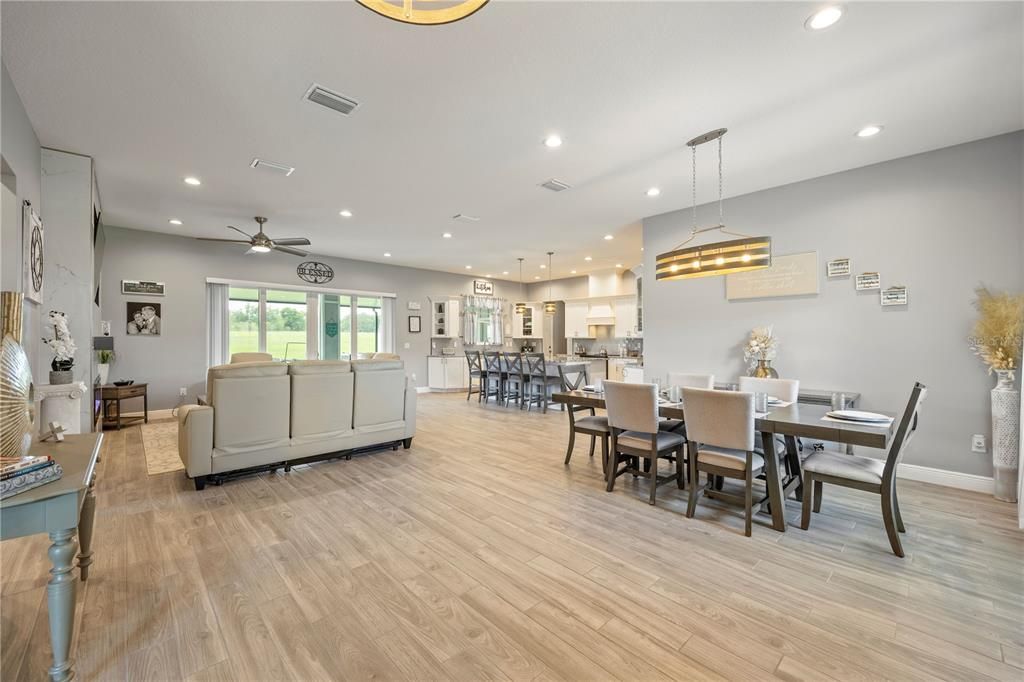 Active With Contract: $925,000 (3 beds, 2 baths, 2744 Square Feet)