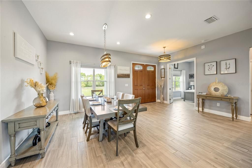 Active With Contract: $925,000 (3 beds, 2 baths, 2744 Square Feet)