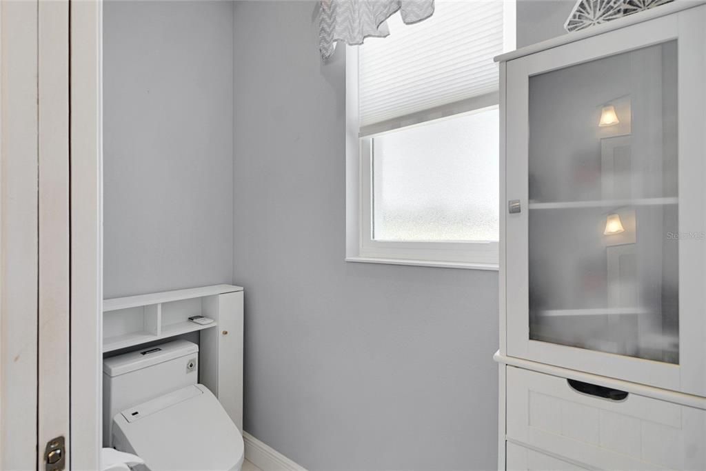 Active With Contract: $925,000 (3 beds, 2 baths, 2744 Square Feet)