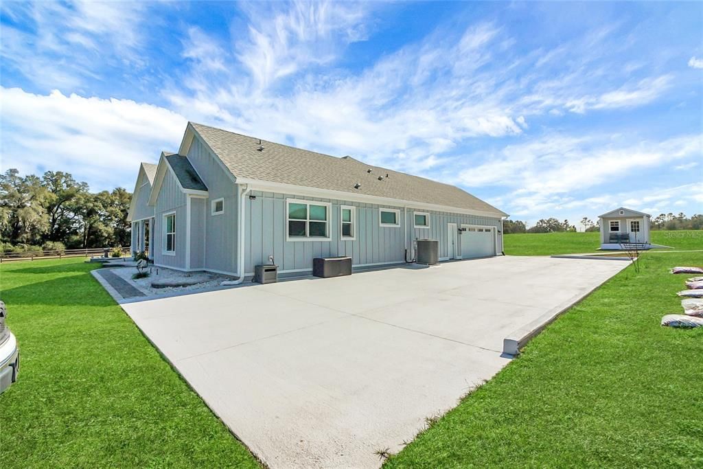 Active With Contract: $925,000 (3 beds, 2 baths, 2744 Square Feet)